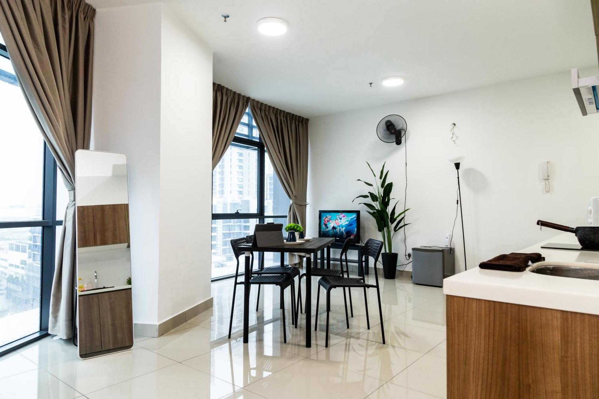 Studio Units At Pacific Tower Near Jaya One By Comfyasia بيتالينغ جايا المظهر الخارجي الصورة