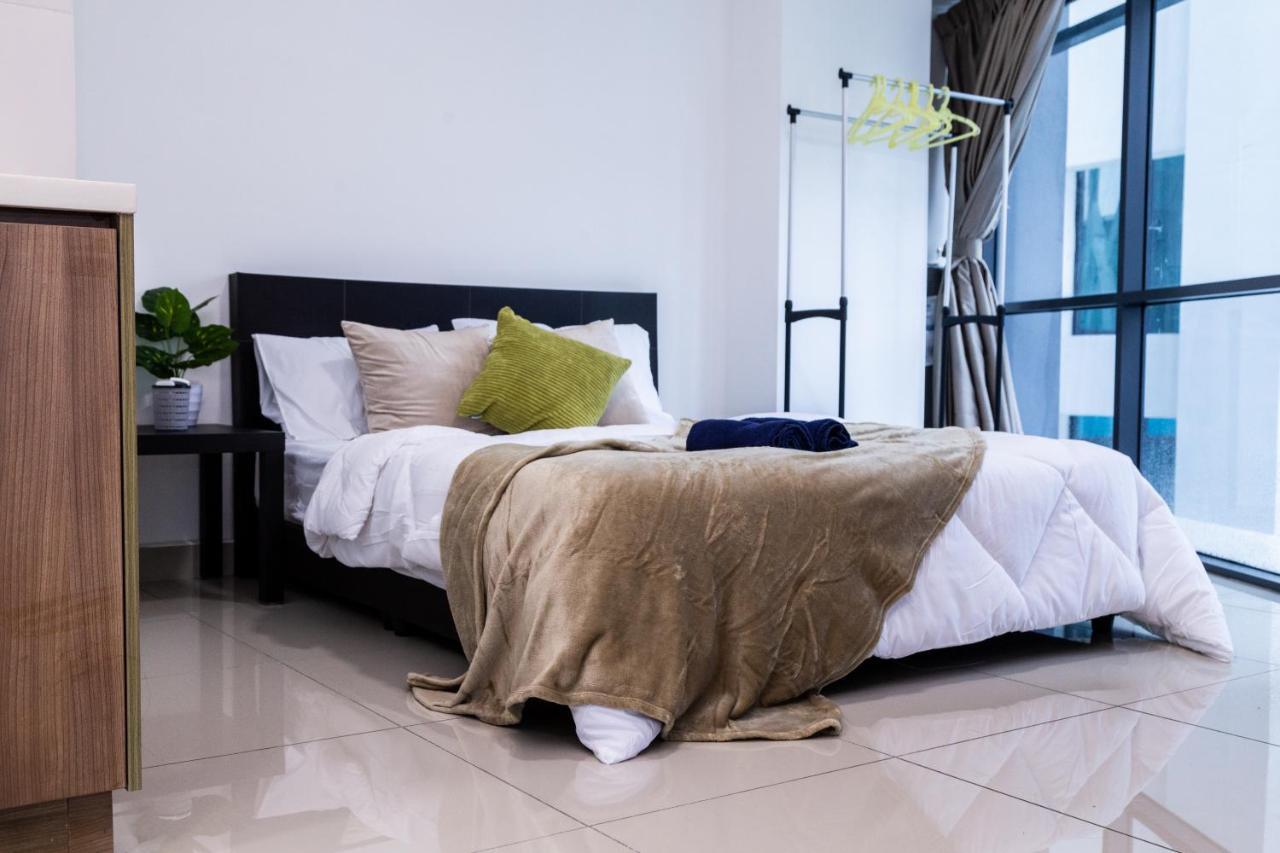 Studio Units At Pacific Tower Near Jaya One By Comfyasia بيتالينغ جايا المظهر الخارجي الصورة